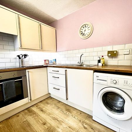 Apartament Ground Floor Flat With Free Parking & Wifi Glasgow Zewnętrze zdjęcie